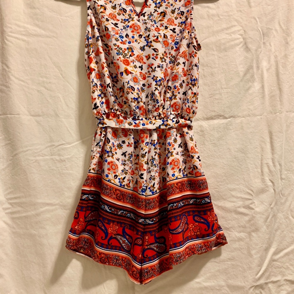 Floral Romper - Picture 3 of 3